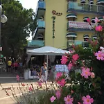Da Monica -foscolo Apartment