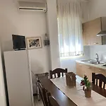 Apartment Da Monica -foscolo