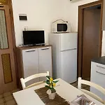 Da Monica -foscolo Apartment